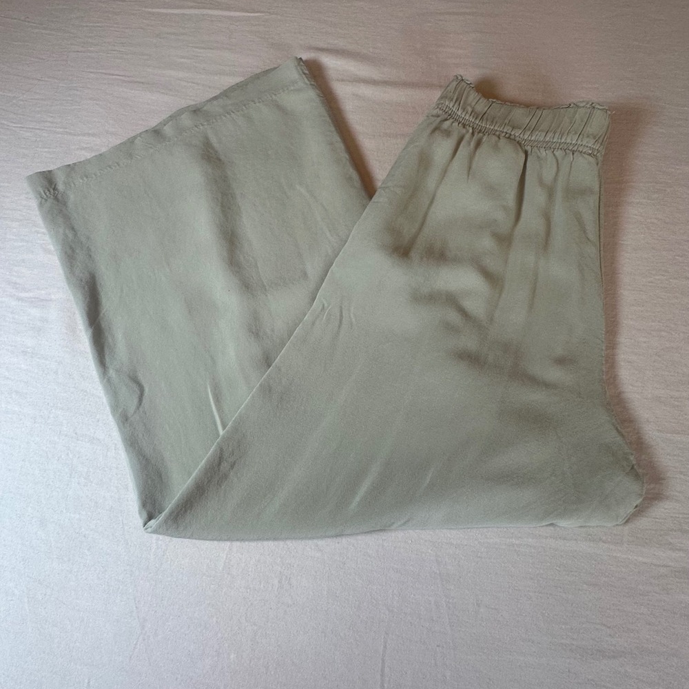 H&M Tan Green Wide Leg Pull On Pants‎ Elastic Waist XS Minimalist Boho Relaxed